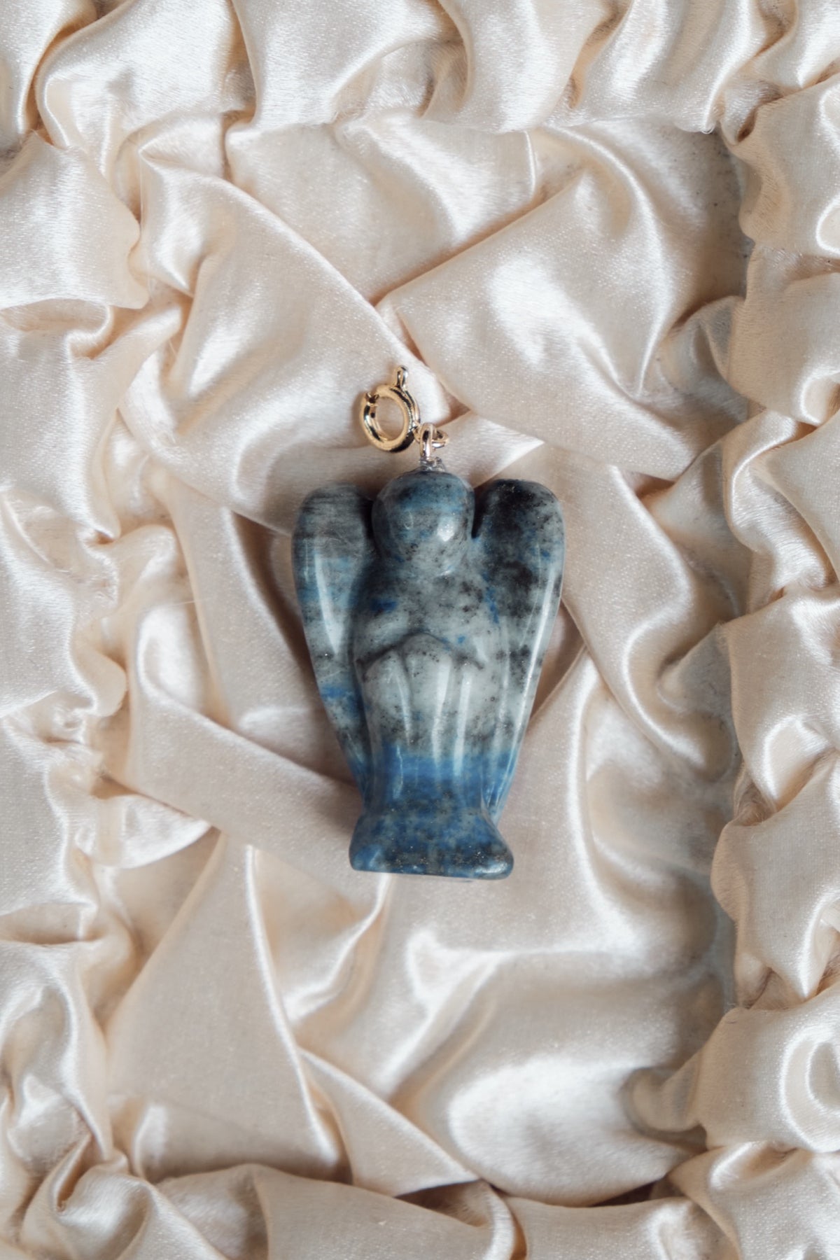 Pendentif ange pierre naturelle vue 5